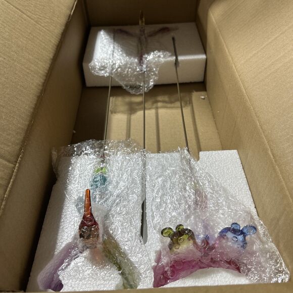 marigold set of 3 decorative garden stakes - Butterfly, Dragonfly, Humming Bird - Picture 3 of 3